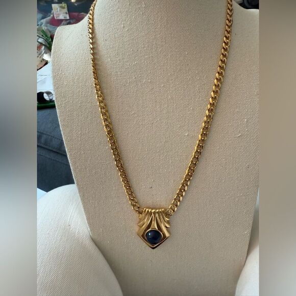 Vintage Signed Napier 80’s Blue Cabochon Pendant Gold Tone Cuban Link Necklace. - Picture 1 of 7